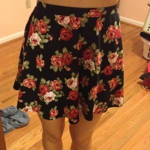 Rose printed skater skirt