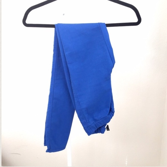 H&M Pants - NWOT H&M cobalt jeggings H&M Pants - NWOT H&M cobalt jeggings
