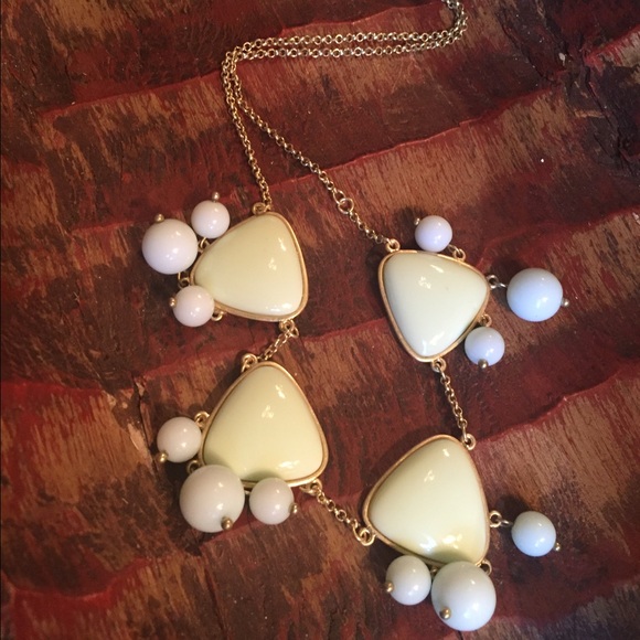 Towne & Reese mint Necklace🎉Host Pick🎉