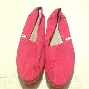 red Toms.