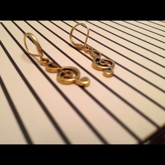 MUSICAL🎶NOTE earrings - Picture 2 of 2