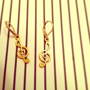 MUSICAL🎶NOTE earrings