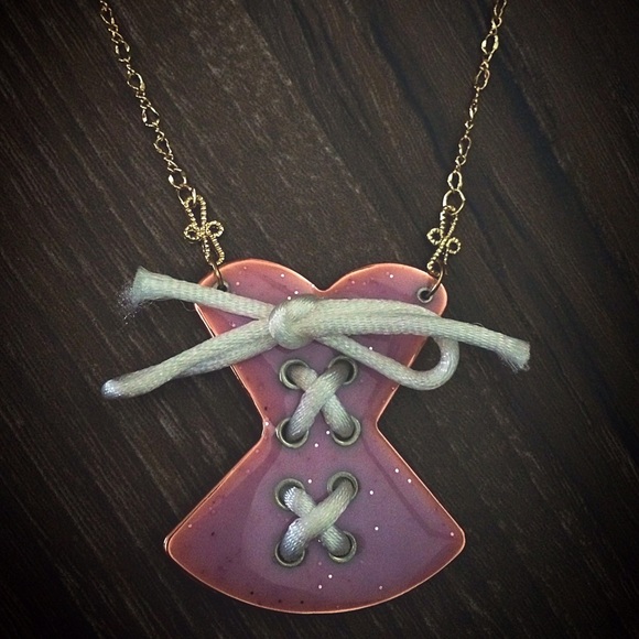 Corset Pendant necklace! - Picture 1 of 4
