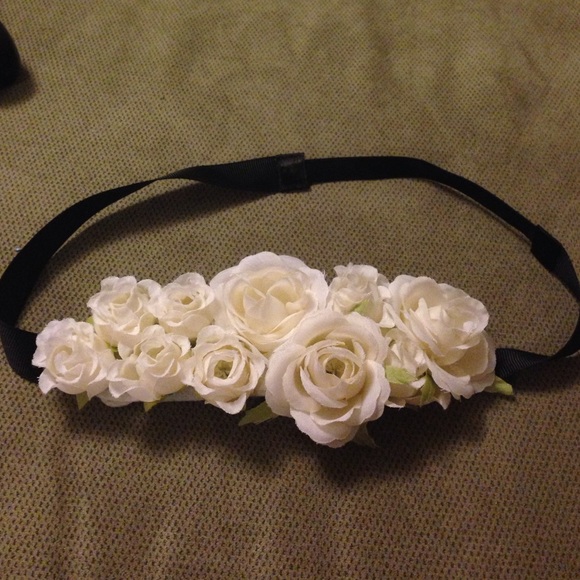 Flower head wrap / crown
