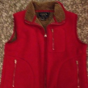 Coaco New York red vest with tan lining.