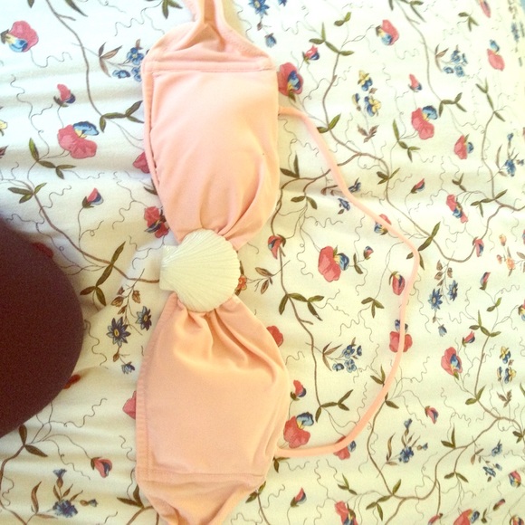 Bathing suit top *ON HOLD*