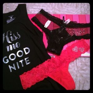 NWT Victoria's Secret BUNDLE Tank + 2 Panties ❤️🎀