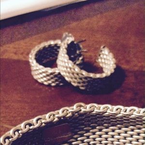 Mesh Tiffany hoop earring ONLY