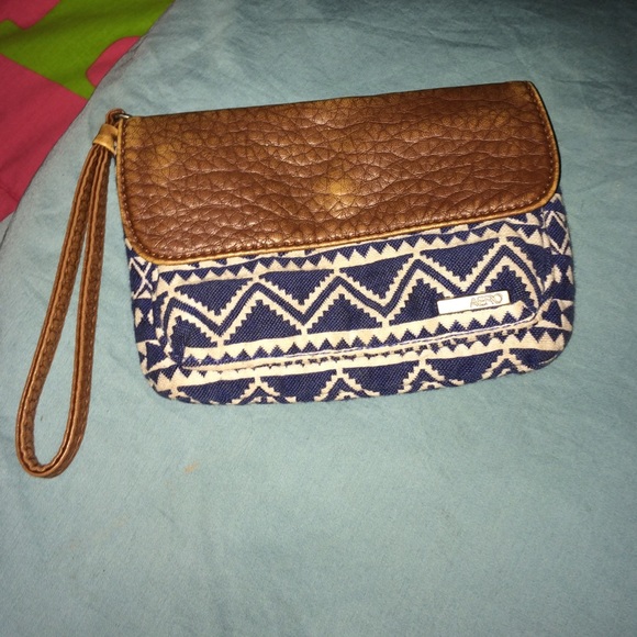 Aero wrist bag