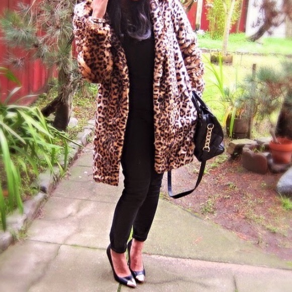 Leopard faux fur coat