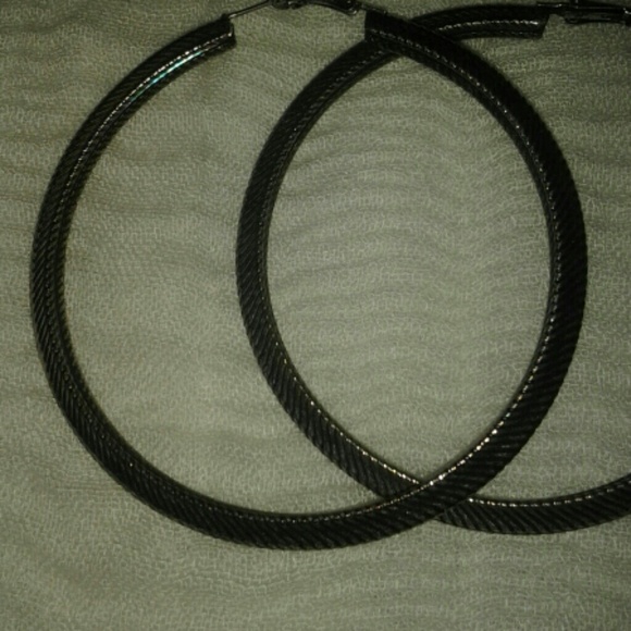 Lightweight big hoops