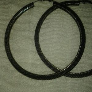 Lightweight big hoops