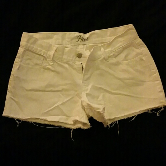 SOLD🚫White shorts