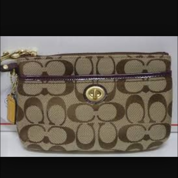 Coach Park Signature Medium Wristlet