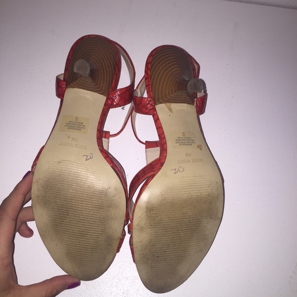 Red heels.💋 - Picture 3 of 3