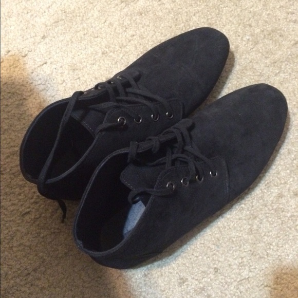 Ankle black booties