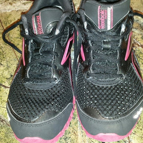 Reebok zignano running shoe