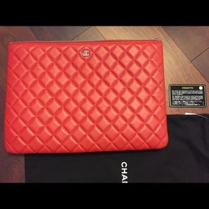CHANEL RED O CASE XL LAMBSKIN LEATHER QUILTED BAG