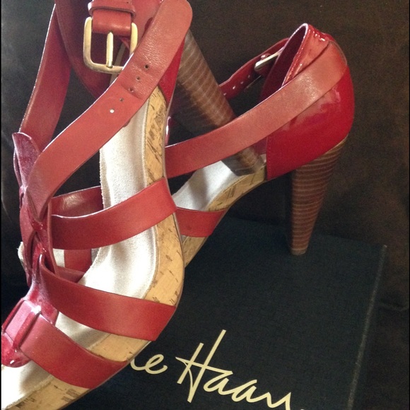 💥Host Pick💥 Cole Haan Sandals - Picture 2 of 4