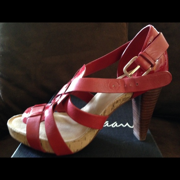 💥Host Pick💥 Cole Haan Sandals - Picture 4 of 4