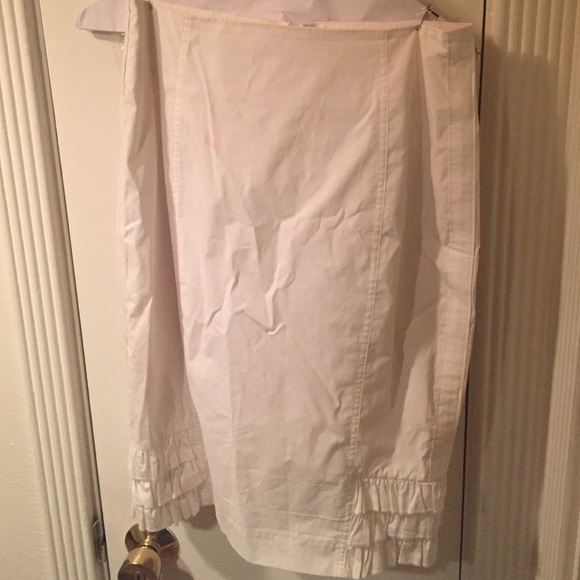 Bebe white pencil skirt