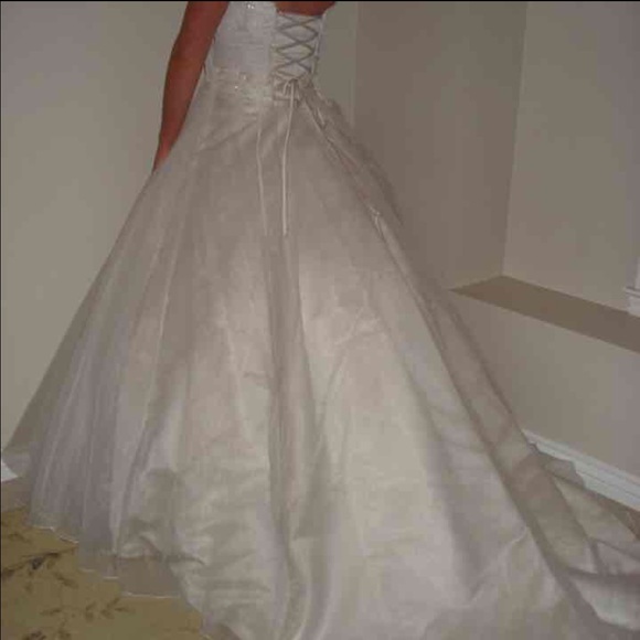 👰NEW! MAGGIE SOTTERO WEDDING GOWN👰 - Picture 5 of 6
