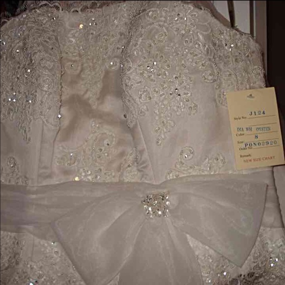 👰NEW! MAGGIE SOTTERO WEDDING GOWN👰 - Picture 6 of 6