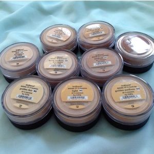 Sold 8g Bare Minerals original formulas foundation