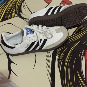 Adidas black & white sambas