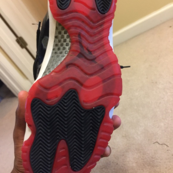 Jordan bred 11's - Picture 3 of 4