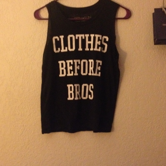 Navy blue muscle tank size small!