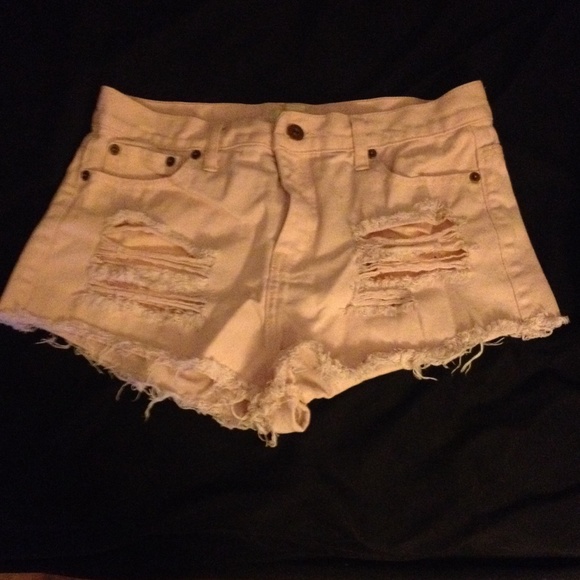 Light pink high-waisted shorts from forever 21