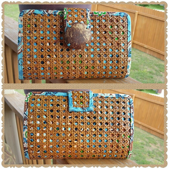 Vera Bradley Handbags - Vera Bradley Tiki Clutch