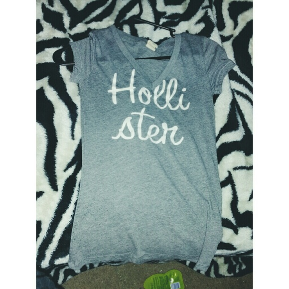 Hollister Grey Shirt
