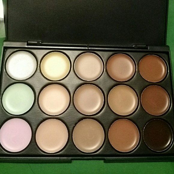 NWT Contouring Pallette!