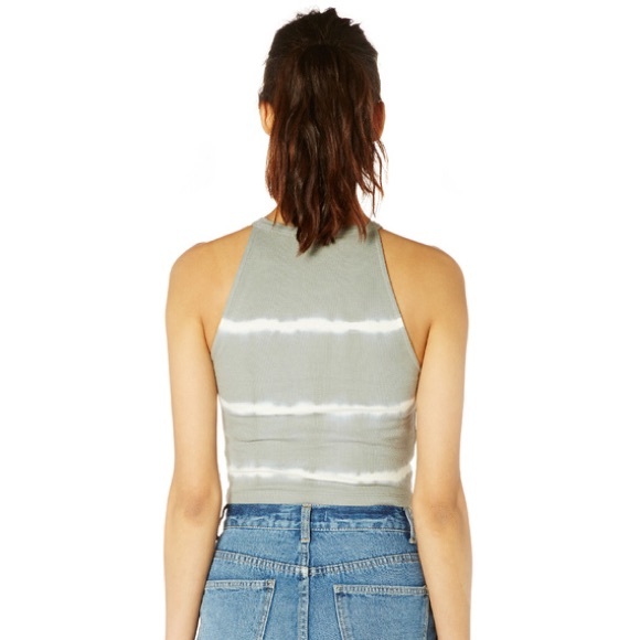 🚫SOLD🚫 💖HP💖 red/white tie dye ribbed crop tank - Picture 2 of 3