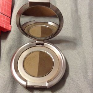 Anastasia eyebrow power