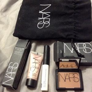 Travel size Nars bundle