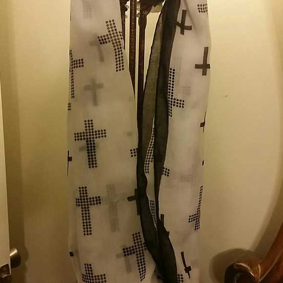 ####SOLD#####Aldo Black and White Cross Scarf