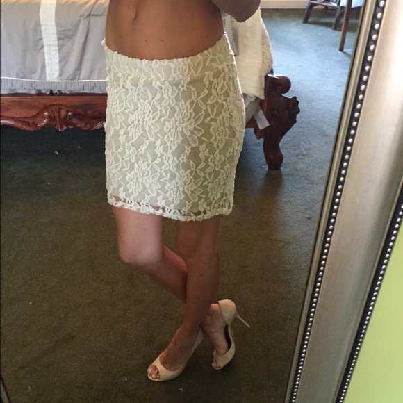 Cream lace skirt