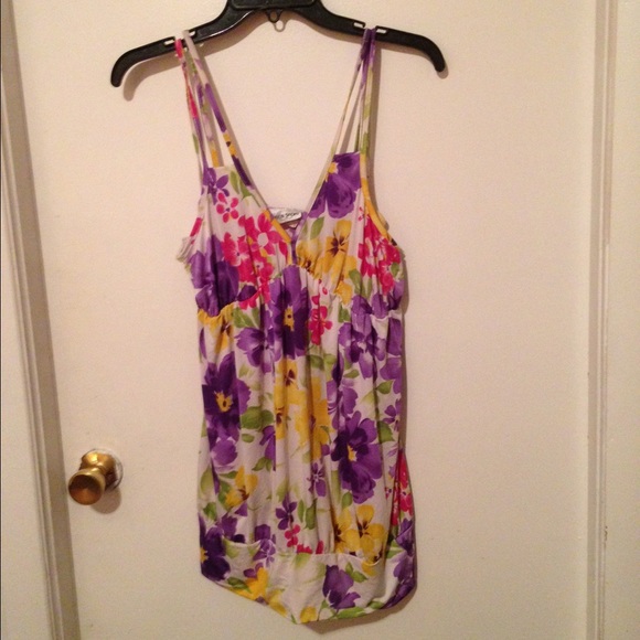 Floral tank top 2xl