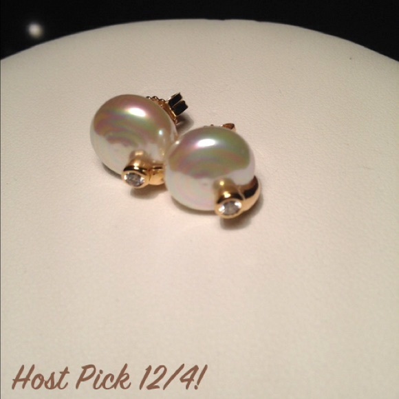 ❤️⬇️ Cultured pearl and diamond earrings - Picture 1 of 2