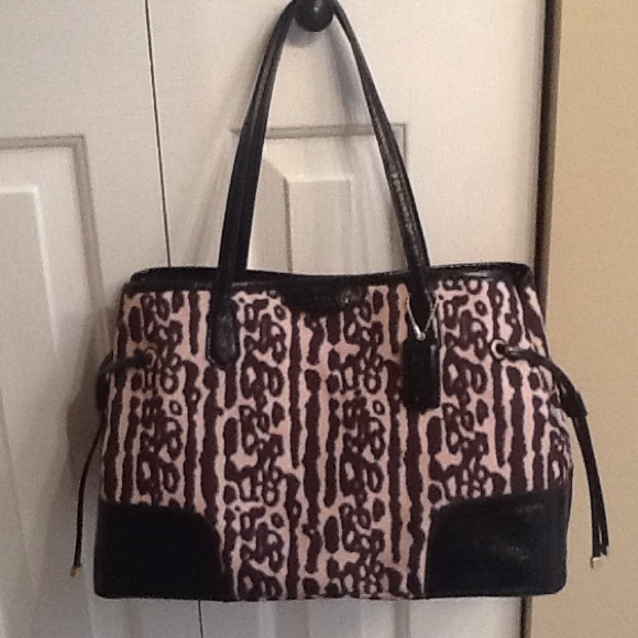 BRAND NEW GORGEOUS COACH NWOT