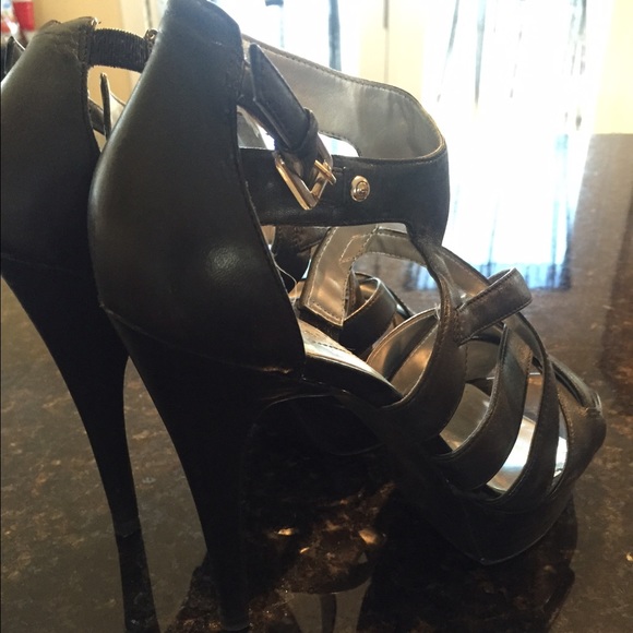 Shoes - Picture 3 of 3