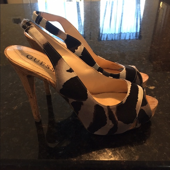 Shoes - Picture 2 of 4