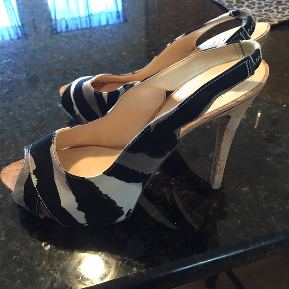 Shoes - Picture 4 of 4