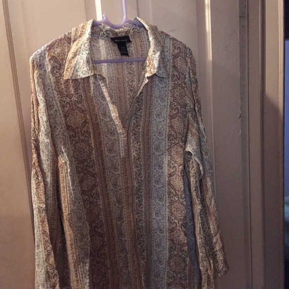 blouse - Picture 3 of 4