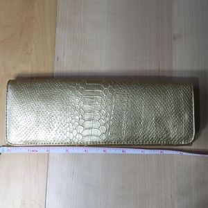 Big Buddha clutch
