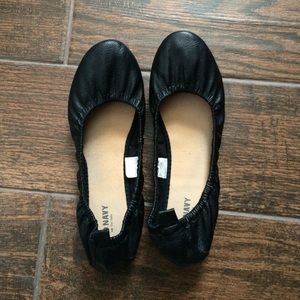 Old Navy Black Ballet Flats