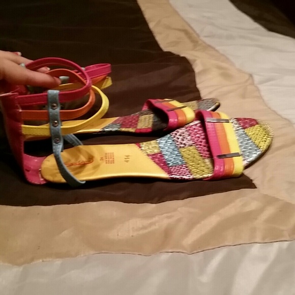 Shoes - Picture 2 of 2